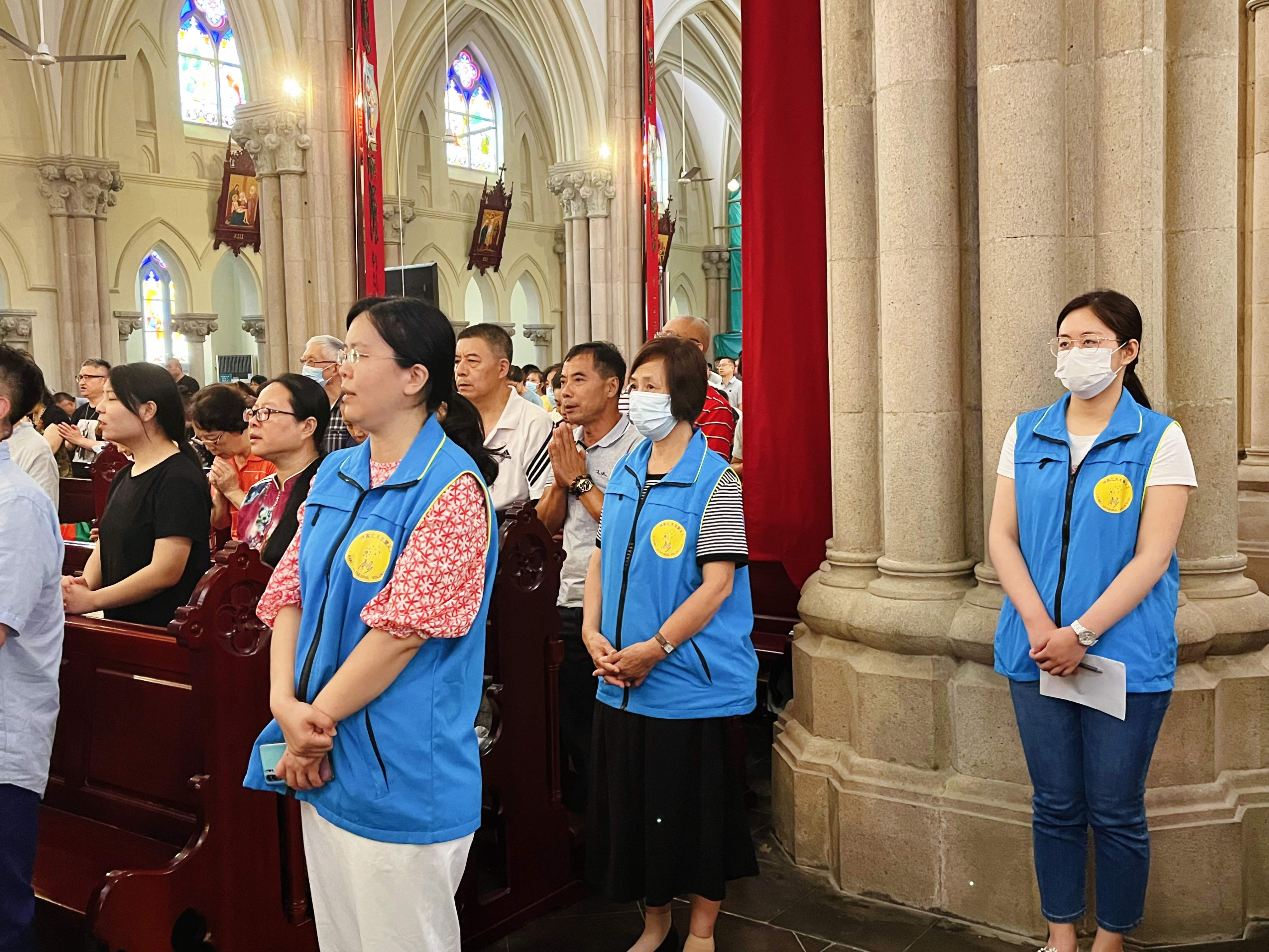 天主教上海教区举行纪念金鲁贤主教安息主怀10周年追思弥撒 - 中国天主教